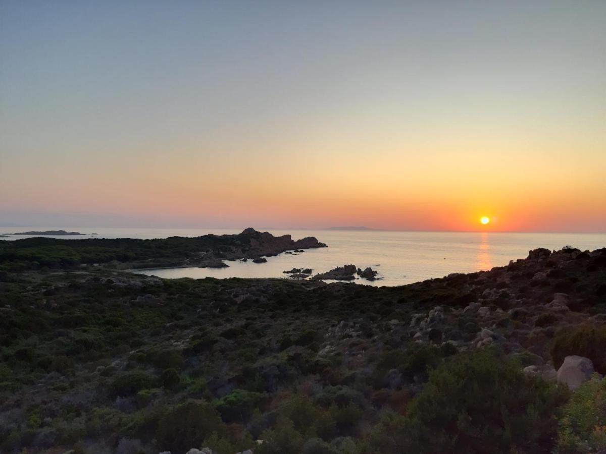 Appartamento Panoramico Calarossa Sardegna Isola Rossa Exterior photo