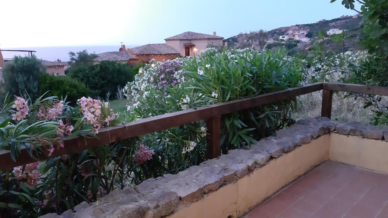 Appartamento Panoramico Calarossa Sardegna Isola Rossa Exterior photo